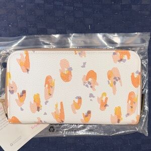 NEW IN PACKAGE - Thirty-One All About the Benjamin’s Wallet